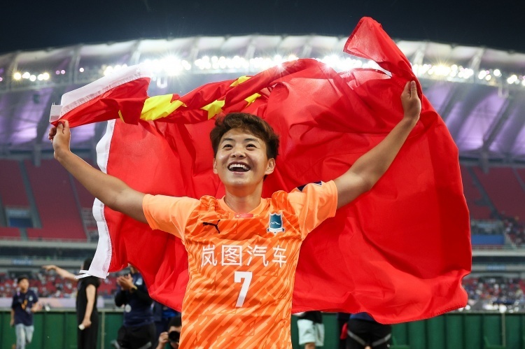 赛冠军, hSAlo, 成为继广州